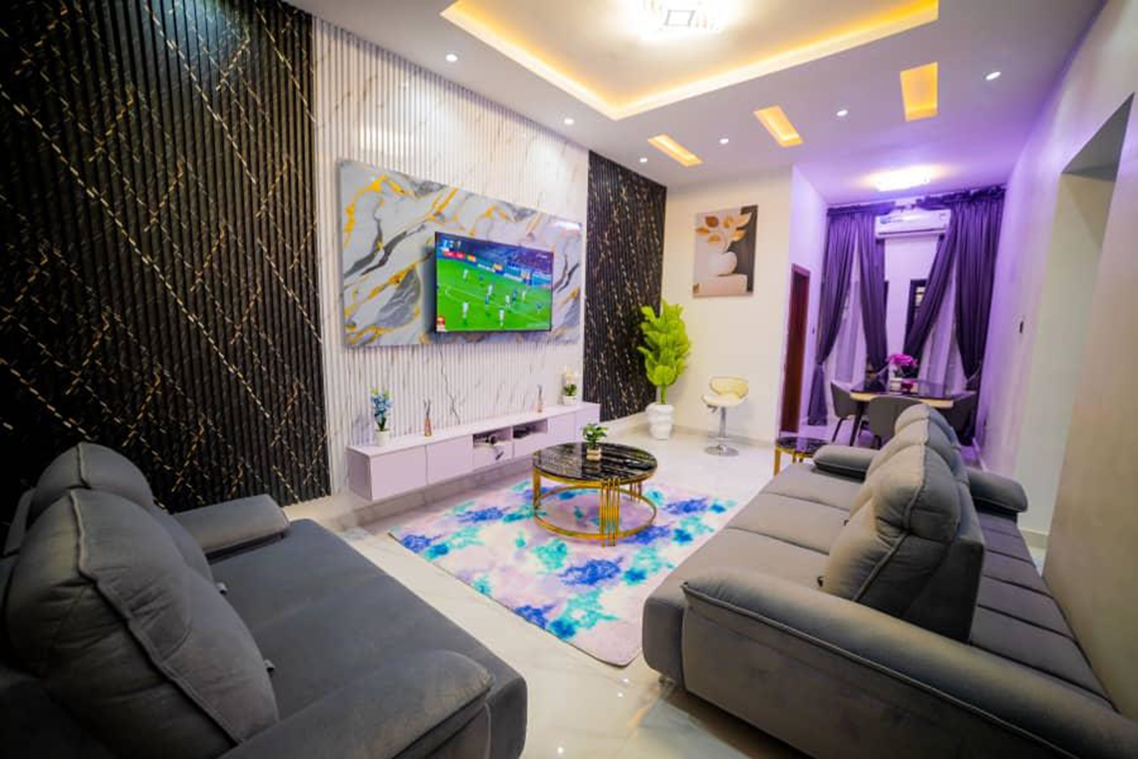 Luxury Apartment | Living area