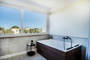 Een douche, een haardroger