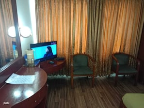 Basic Single Room, City View | Desk, free WiFi - Hotel Goutham Manor (Chennai)