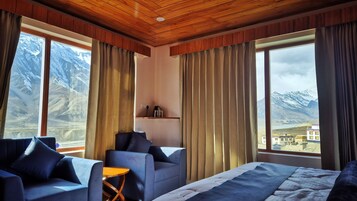 Quarto casal superior, vista para a montanha