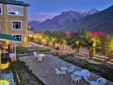 Fachada de la propiedad. The White Mountain Stays - Key