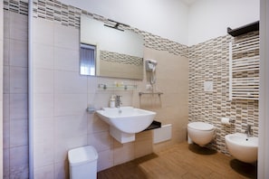 Shower, hair dryer - Room 'Camera 3' with Shared Garden (Torre Canne)