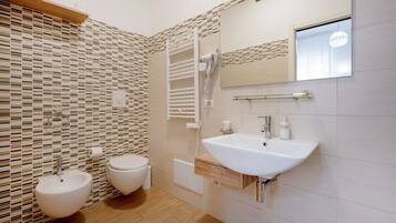 Doccia, asciugacapelli