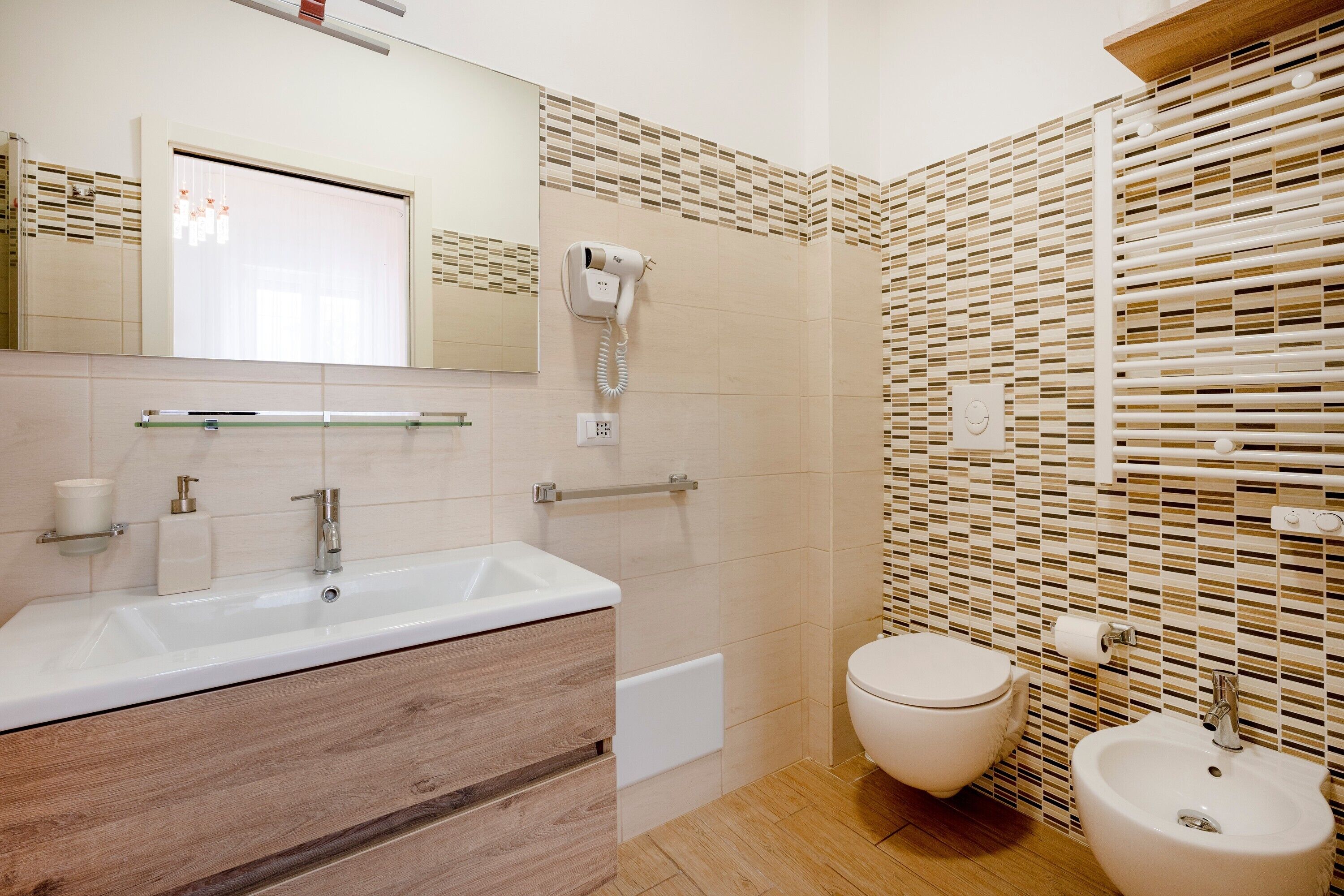 Doccia, asciugacapelli