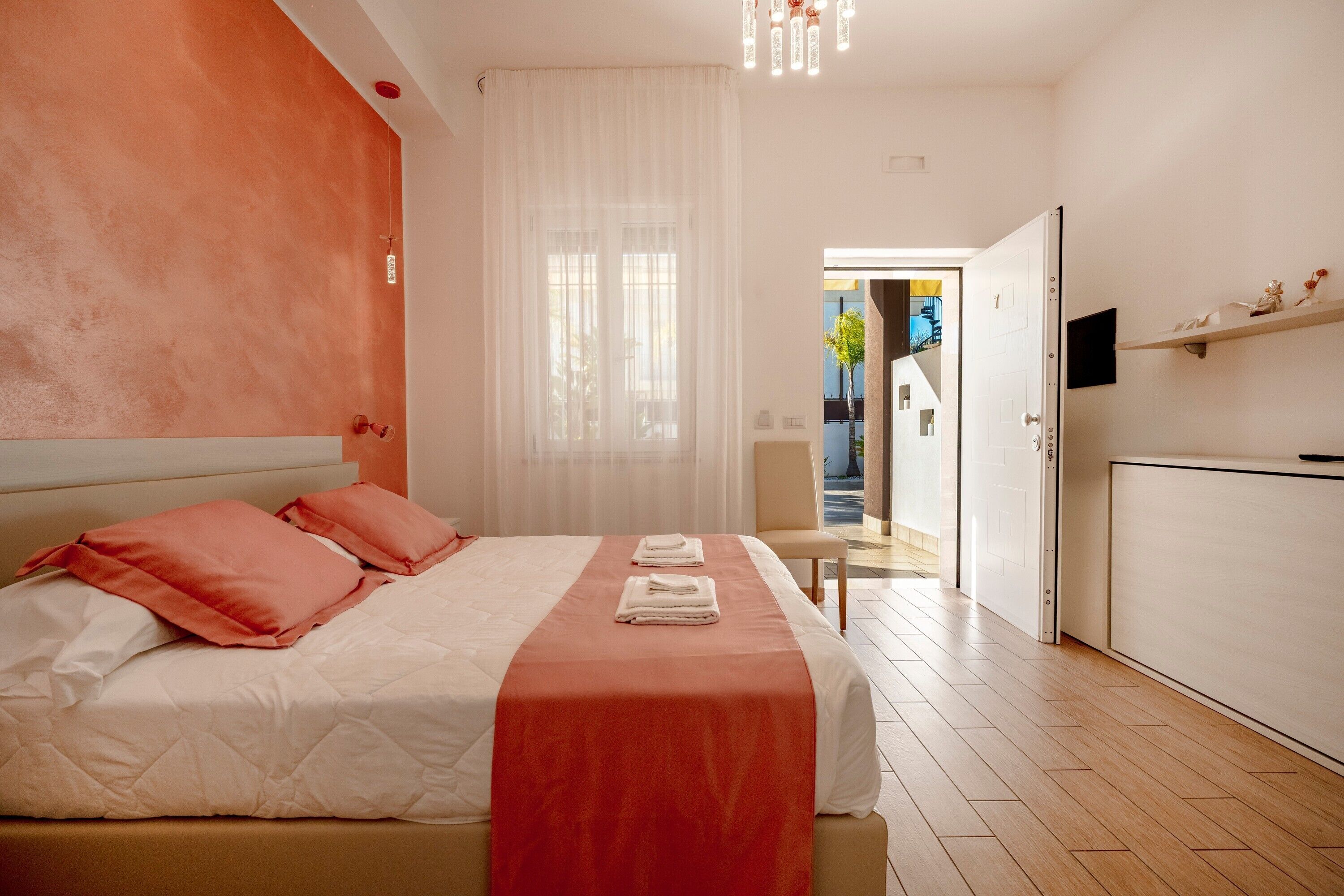 Iron/ironing board, WiFi