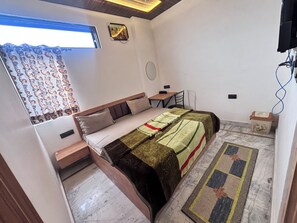 標準客房, 1 張標準雙人床, 城市景觀 | 書桌、筆電工作空間、免費無線上網