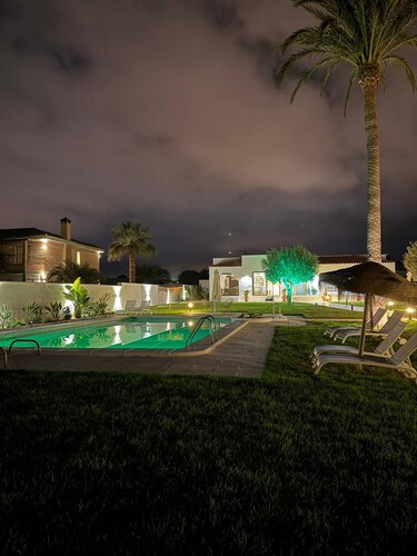 Luxurious 5 Bedroom Beachfront Villa in Roquetas de Mar