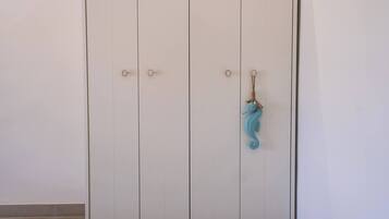 Villa, 4 Bedrooms, Accessible, Smoking | Interior