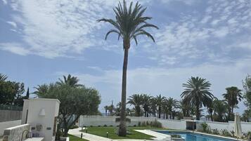 Villa, 4 Bedrooms, Accessible, Smoking | Property grounds