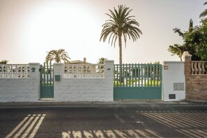 Villa, 4 Bedrooms, Accessible, Smoking | Property grounds