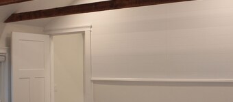 2BR/2BA in a Duplex; Private entry & free parking; Downtown Holliston