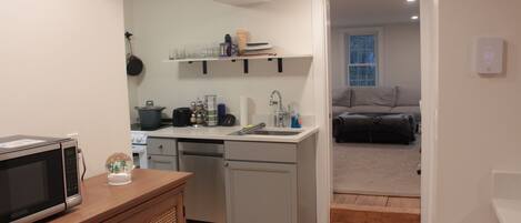 Microones, forn, placa de cuina i rentaplats