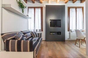Fernseher