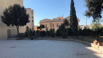 Enceinte de lâhĂ©bergement