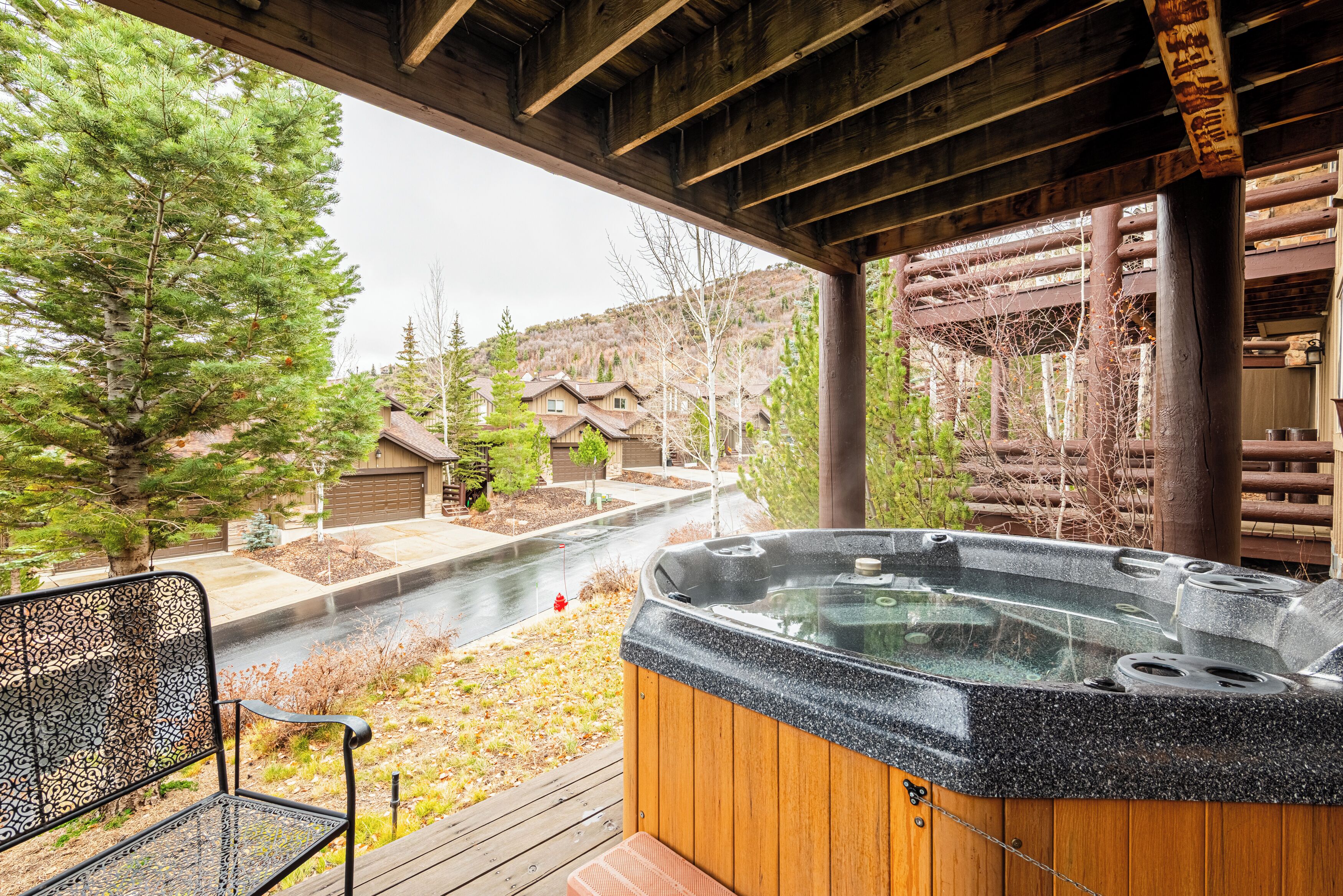 Tina de hidromasaje al aire libre