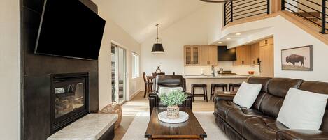 Smart TV, fireplace, offices