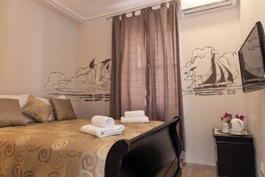Classic Double Room, Courtyard View | In-room safe, iron/ironing board, free WiFi - Capital Luxury Rooms Split (Split)