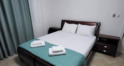 Lakeside View âą Private Garden âą BBQ Area âą Balcony âą One Bedroom