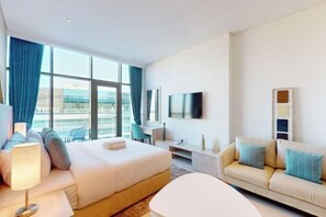 Iron/ironing board, WiFi, bed sheets - Refined Comfort with Breathtaking Views at Seven Palm Hotel & Residences (Dubai)