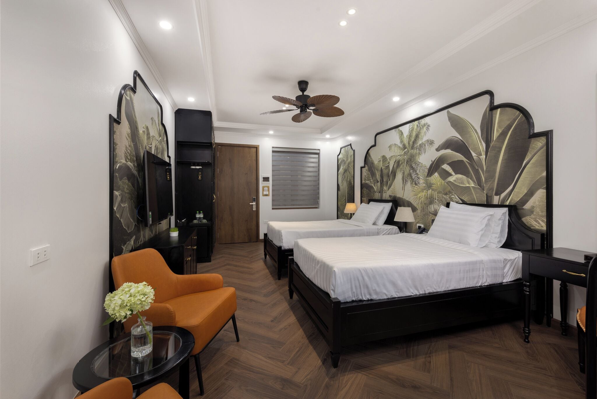 In-room safe, soundproofing, free WiFi