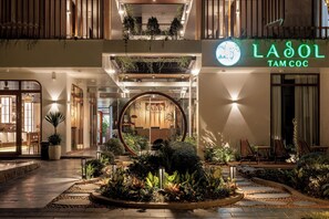 Front of property - Lasol Tam Coc Hotel (Hoa Lu)