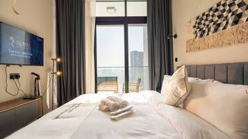 Strykjärn/strykbräda, wi-fi och sängkläder