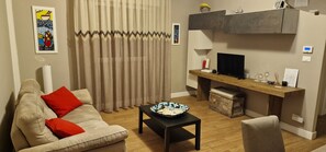 Apartment, City View | Living area | Computer monitors - Casa GIOIA  (Taranto)