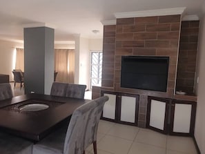 Maison, 3 chambres, accessible aux personnes à mobilité réduite, fumeur | Restauration