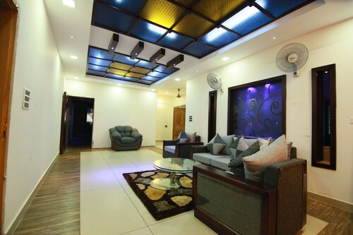 Elegant 5BHK Villa with Private Pool & Beautiful Landscaped Garden