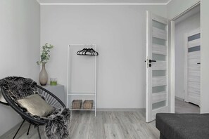 Interior - Bright Apartment with Balcony | 3 Bedrooms, Remote Work (Katowice)