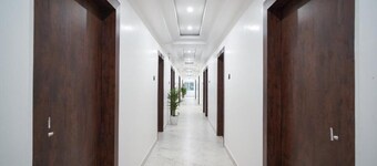 Royal Majestic Lodge 