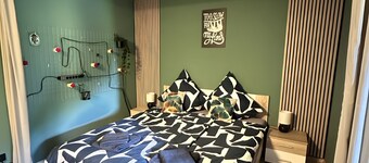 Apartment 'Schwarzwald Martini' with Mountain View, Shared Garden and Wi-Fi