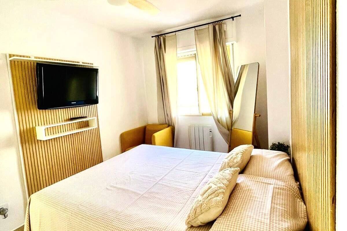 舒適公寓 | 遮光窗簾/窗簾、熨斗/熨衫板