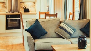 Chalet supérieur, vue sur le jardin | Aire de séjour