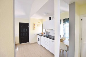 Fridge, microwave, oven, stovetop - Book Jet - Loft apartment with Pool and WIFI (Costa Calma)