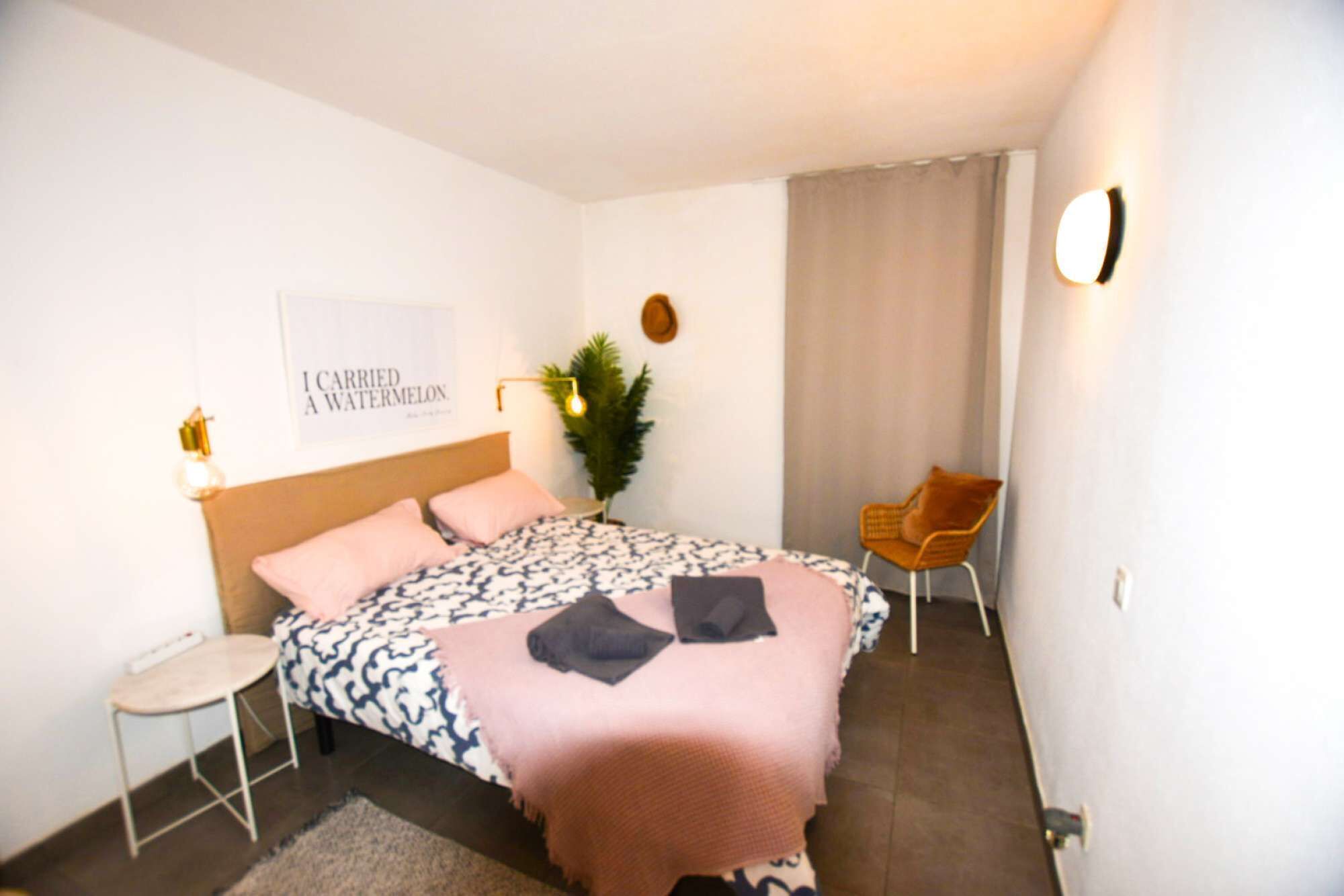 Bügeleisen/Bügelbrett, WLAN, Bettwäsche