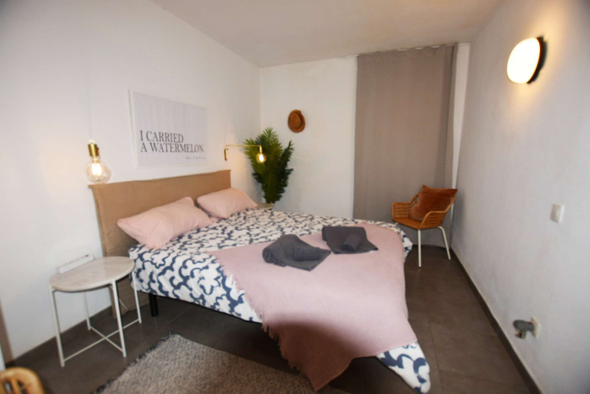 Fer et planche à repasser, Wi-Fi, draps fournis