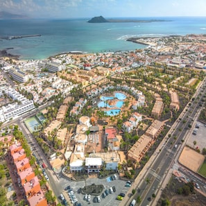 Unclassified image, 5 of 25, button - Book Jet OASIS DUNAS Suite -apartments (Corralejo)