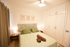 1 bedroom, WiFi, bed sheets - Book Jet OASIS DUNAS Suite -apartments (Corralejo)