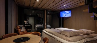 Aurora Lake Lodges