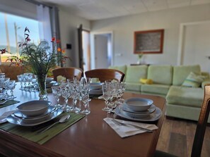 Interior - A Casa de Pepe & Lola, House with 5 bedrooms, 4 bathrooms, barbecue and garden. (Caldas de Reis)
