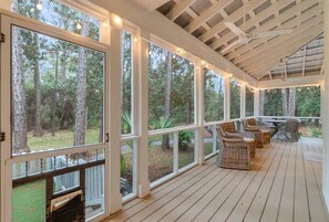 Interior - Sunny Day- Minutes to Beach- Heated Pool- 4 Bikes (Santa Rosa Beach)