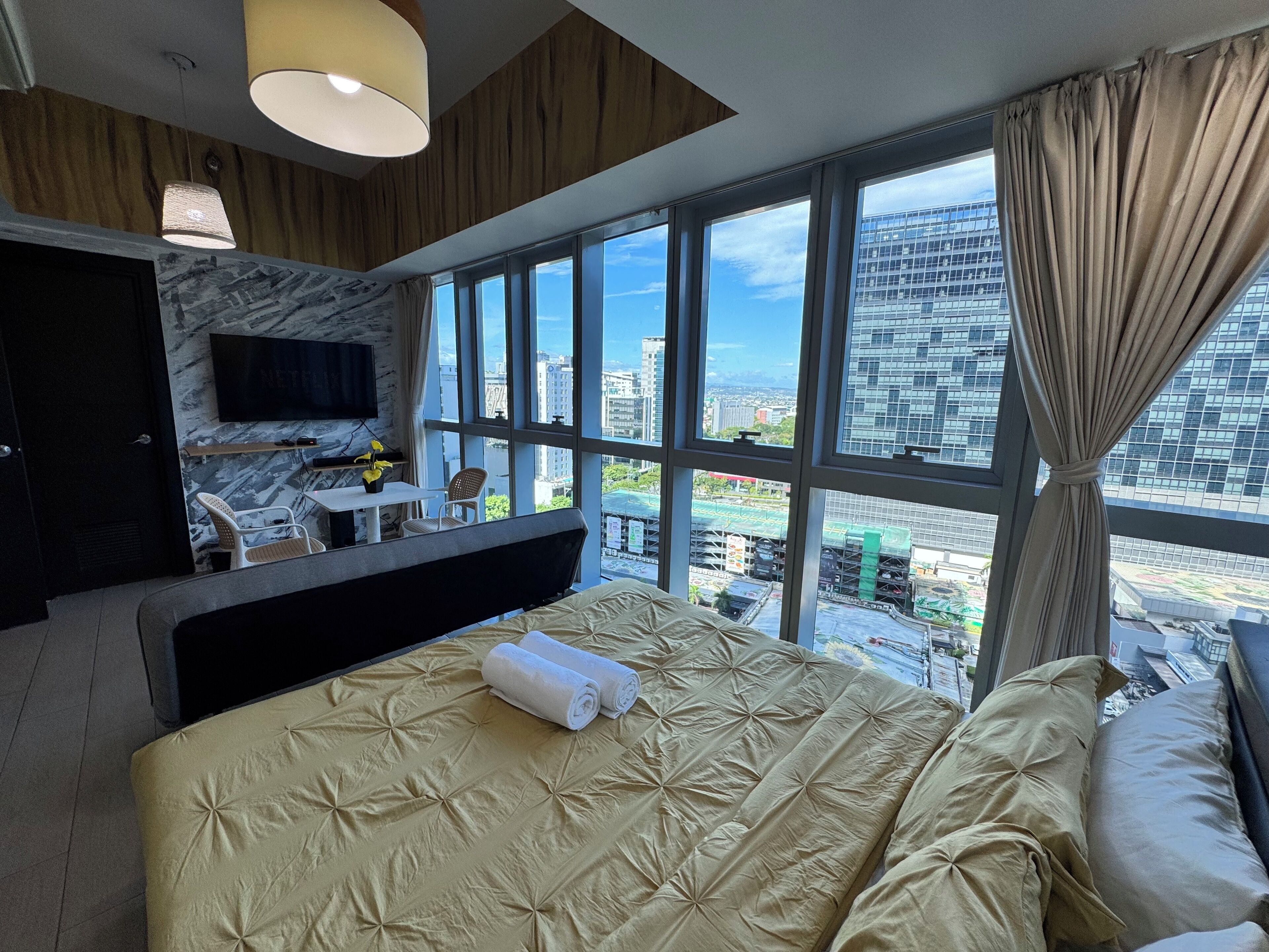 In-room safe, iron/ironing board, free WiFi, bed sheets