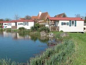 Exterior - Mobile home for 2 with terrace (Saint-Boil)