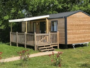 Exterior - Mobile home for 5 with terrace and equipped kitchen (La Douze)