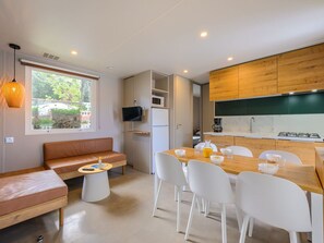 Interior - Mobile Home with Terrace in Saint-Jean-de-Monts (Saint-Jean-de-Monts)