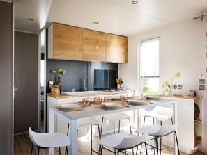 Dining - Mobile Home 35m² for 6 with Terrace in Saint-Jean-de-Monts (Saint-Jean-de-Monts)