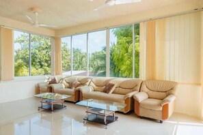 Reception - Oceanvine Maldives (Mahibadhoo)