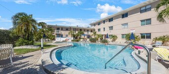 Steps to St. Pete Beach!-Pool-Beach View! 6700-305