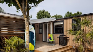 Unclassified image, 5 of 36, button - Two Mobile Homes 60m² with Terrace - 5 Bedrooms (Saint-Jean-de-Monts)